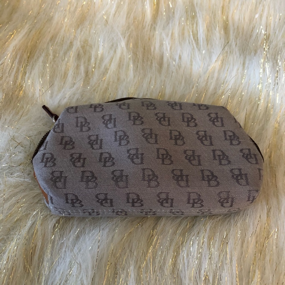Dooney & Bourke small zipper pouch